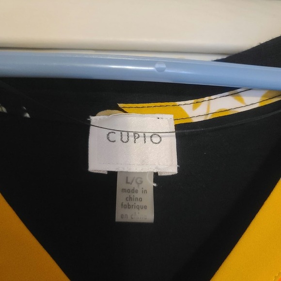 Cupio Floral Short Sleeve Tie Front Blouse - Picture 2 of 6